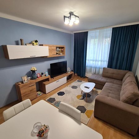 Best Apartment Хунедоара Екстериор снимка