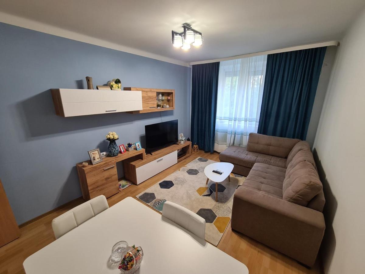Best Apartment Хунедоара Екстериор снимка