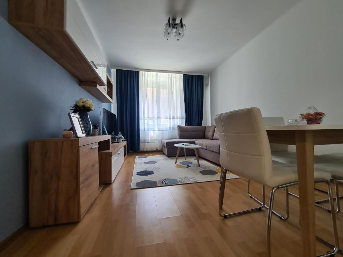 Best Apartment Хунедоара Екстериор снимка